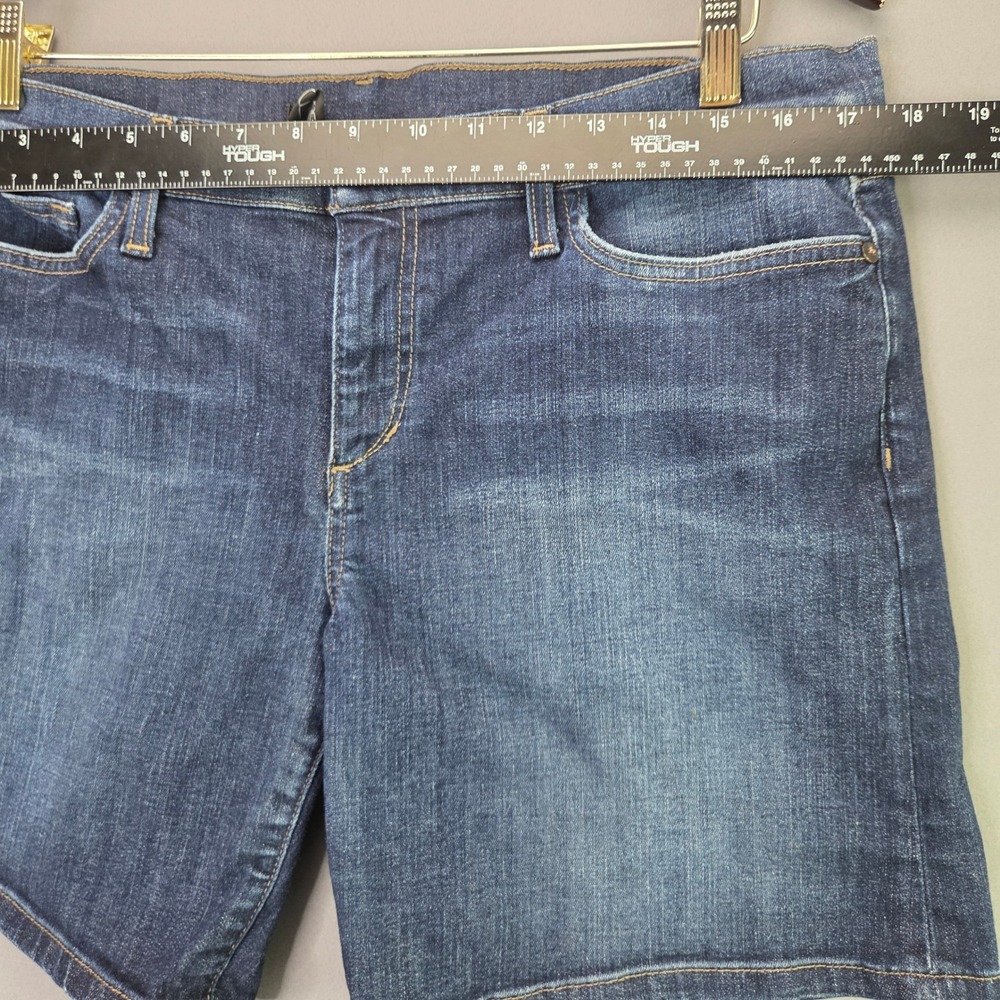 Joe's Jeans Denim Shorts Dark Wash Stretch Size 31 Blue Mid Rise Bermuda 3861 - Picture 2 of 8
